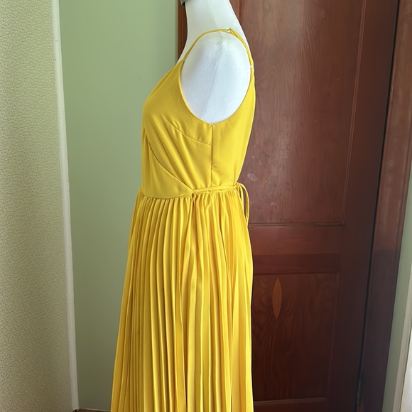 Modcloth Effortless Presence Wrap Midi Dress, Size M - Picture 6 of 11